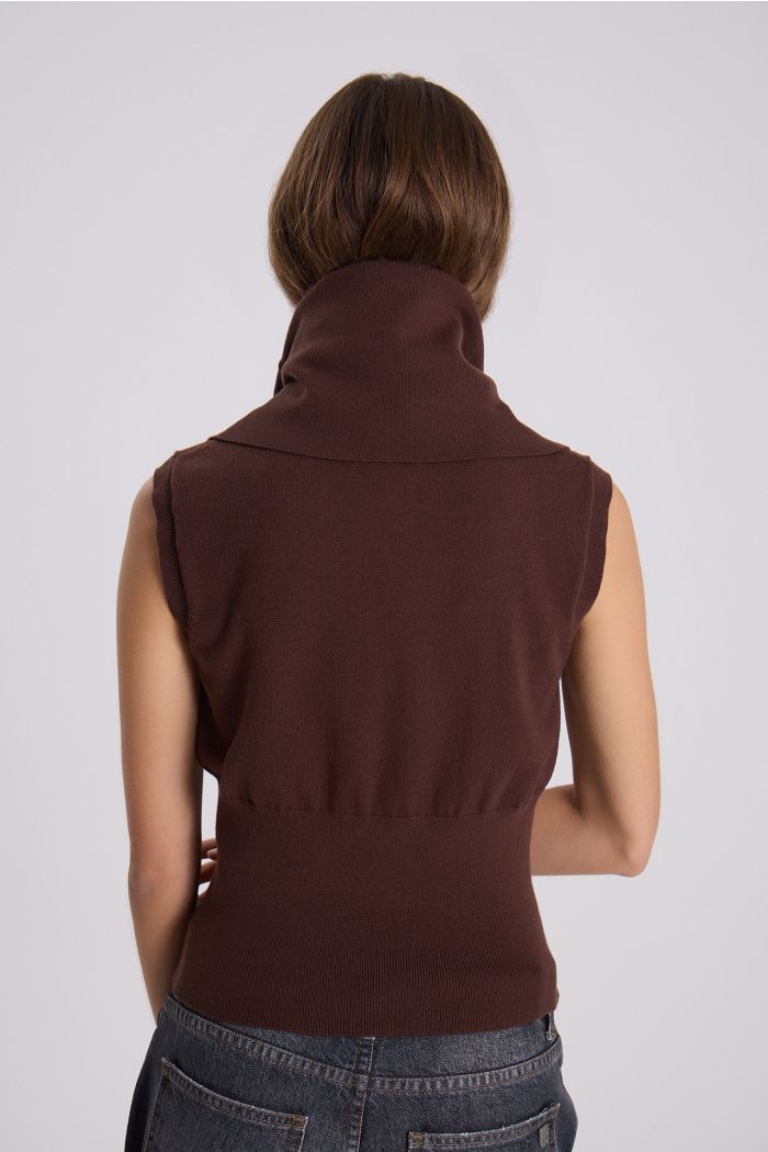 CHALECO POLARIS MARRON